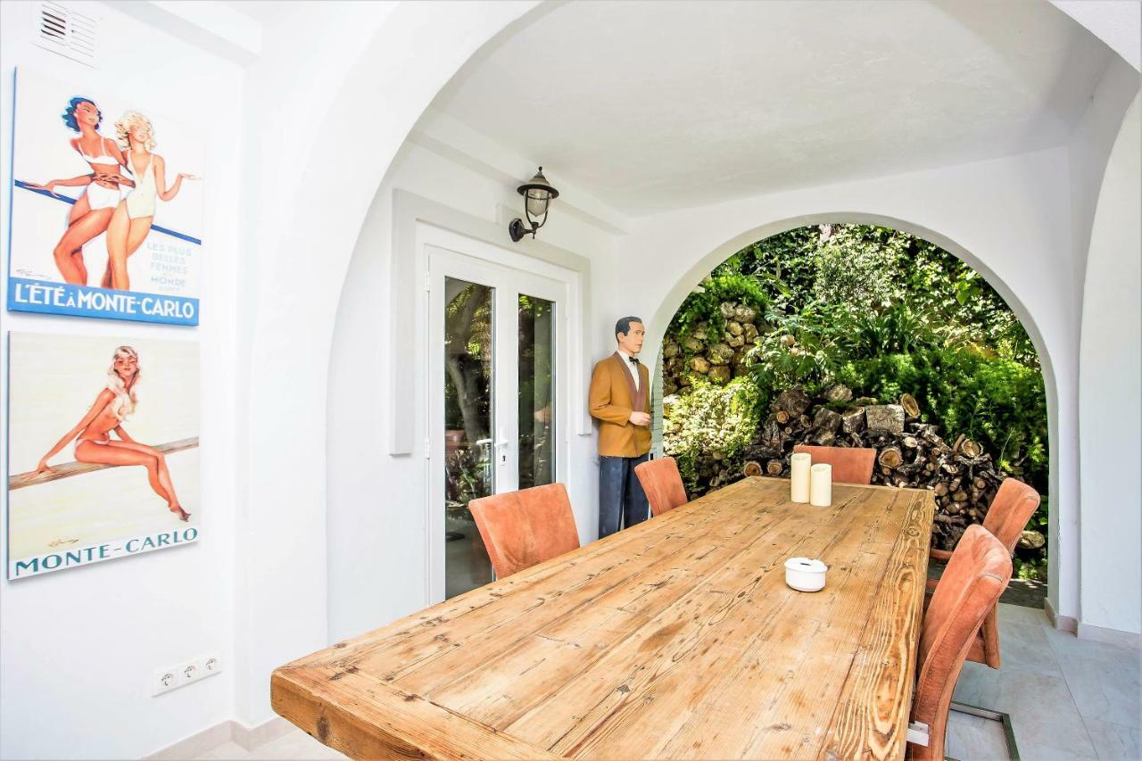 Luxury Villa With Swimming Pool And Jacuzzi マルベーリャ エクステリア 写真