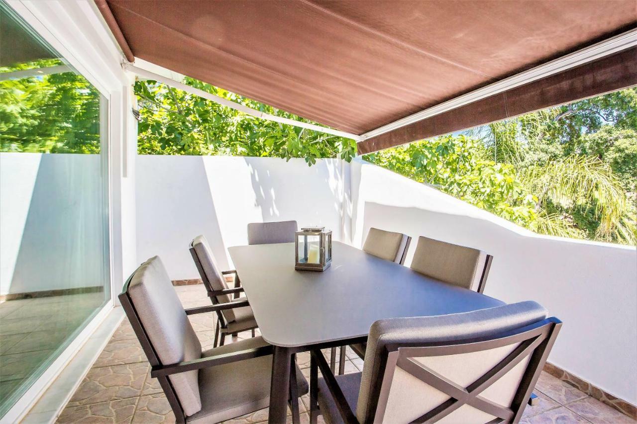 Luxury Villa With Swimming Pool And Jacuzzi マルベーリャ エクステリア 写真