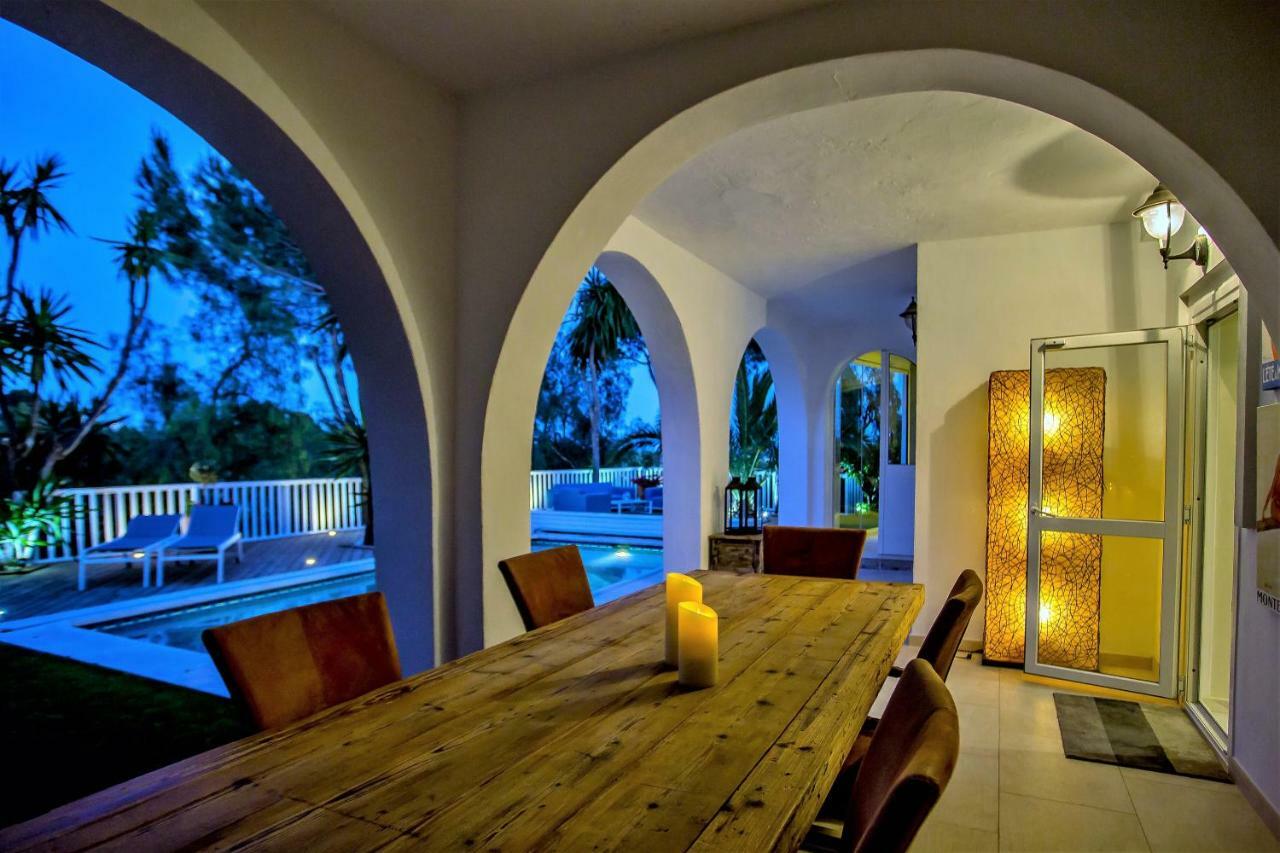 Luxury Villa With Swimming Pool And Jacuzzi マルベーリャ エクステリア 写真