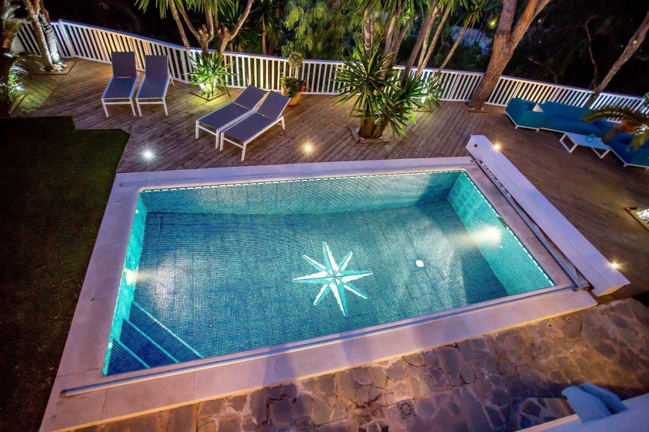 Luxury Villa With Swimming Pool And Jacuzzi マルベーリャ エクステリア 写真